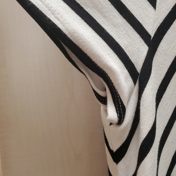 BANANA Republic Fitted Short Sleeve Slimming Stripe Dress Size 14 - Picture 5 of 10